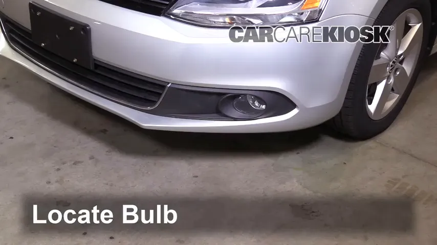 2012 Volkswagen Jetta TDI 2.0L 4 Cyl. Turbo Diesel Sedan Lights Fog Light (replace bulb)